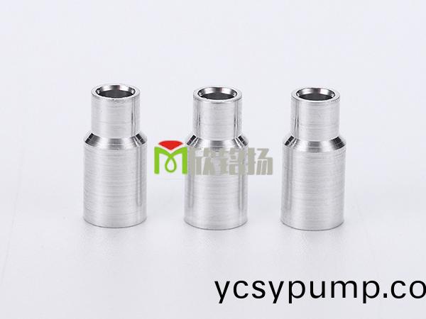 金屬(shu)卡(ka)環(huán)(huan)、鋁(lv)車(che)件