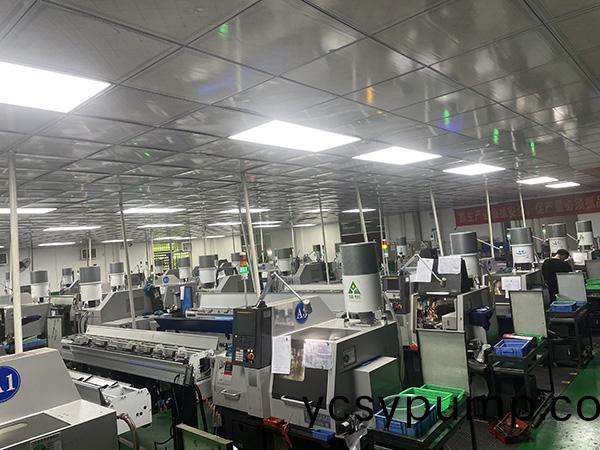 日(ri)本(ben)走心機(jī)(ji)車(chē)間